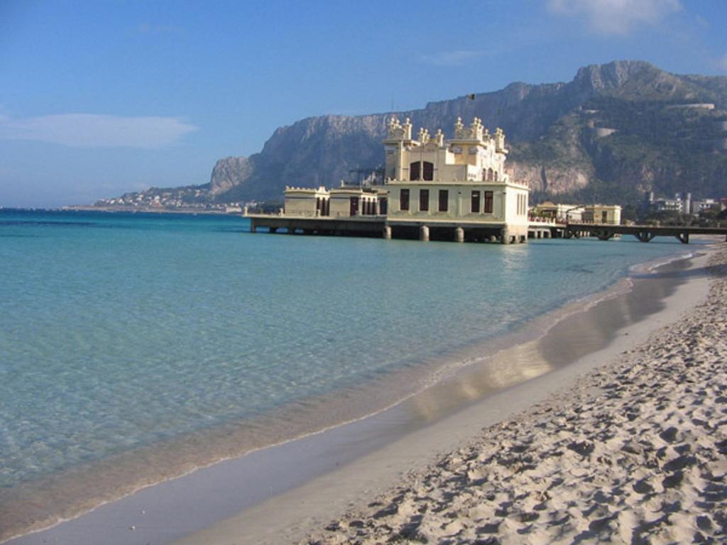 Casa Lunastella Locazione Turistica Mondello Dış mekan fotoğraf